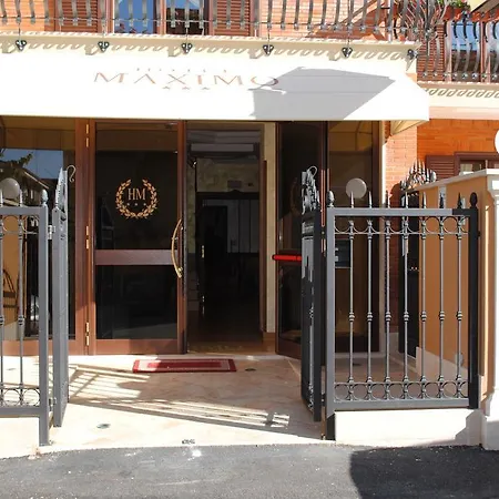 Hotel Maximo-3